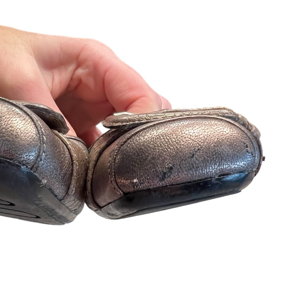 Bandolino Crome Antique Gold Leather Buckle Detail Closed Toe Flats Size 7 - Picture 9 of 12